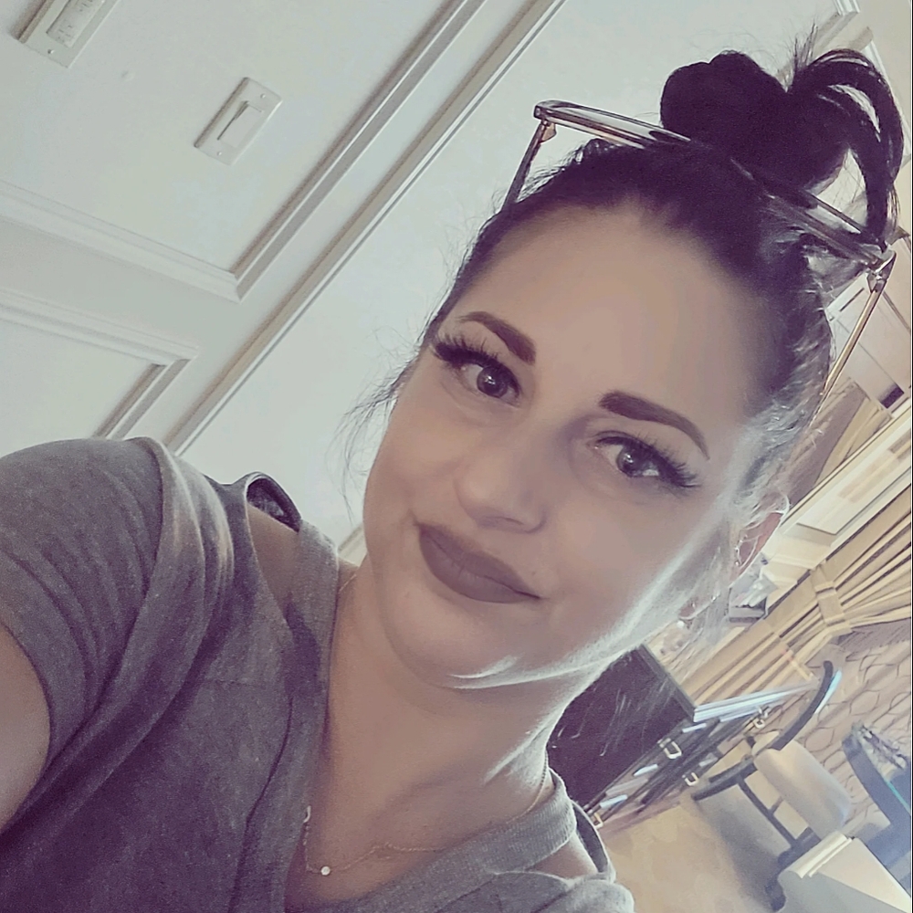 Meet your Posher, Melissa